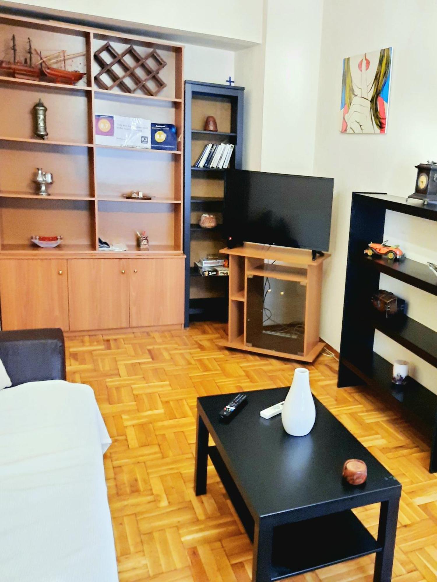 Cozy And Bright In The Heart Of The Appartement